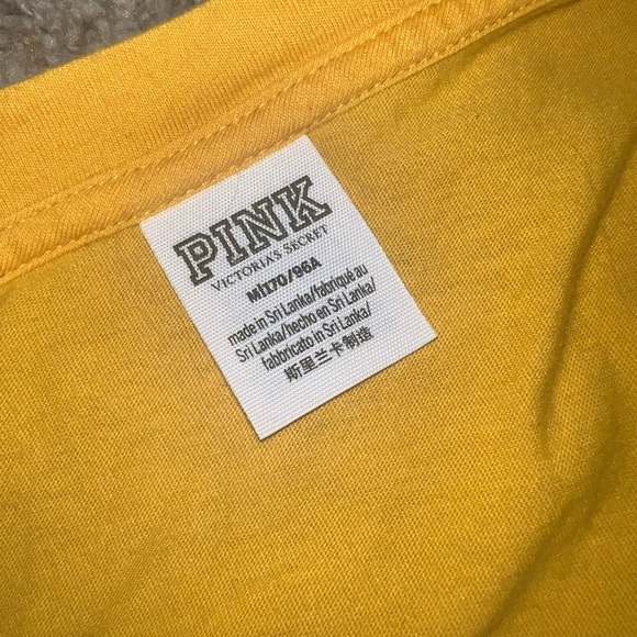 PINK yellow short sleeve V neck - Picture 2 of 3